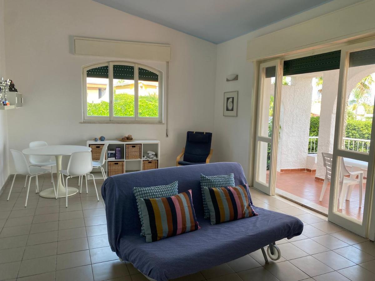 Villa Titti Residence La Bussola Fontane Bianche Extérieur photo